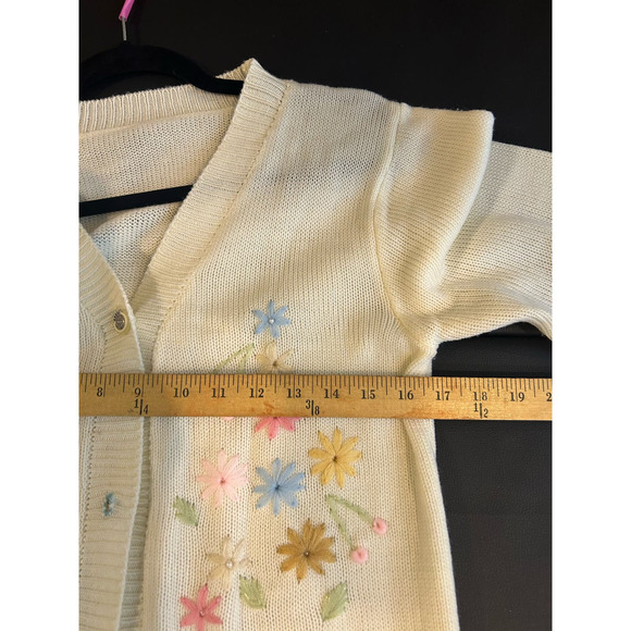 Unbranded Cottage Cream embroidery Cardigan Vintage Handmande - Picture 7 of 8